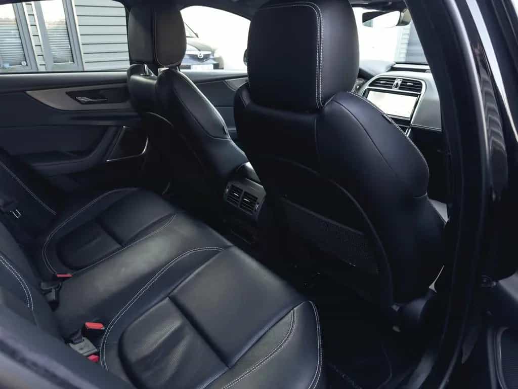 Jaguar XE D200 R-Dynamic S AWD LED DAB 360 Kamera Leder 07/2021-photo-10