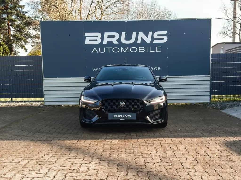 Jaguar XE D200 R-Dynamic S AWD LED DAB 360 Kamera Leder 07/2021-photo-18