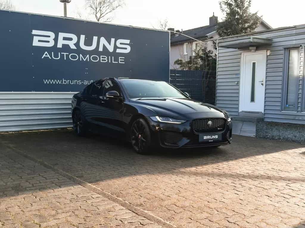 Jaguar XE D200 R-Dynamic S AWD LED DAB 360 Kamera Leder 07/2021-photo-19