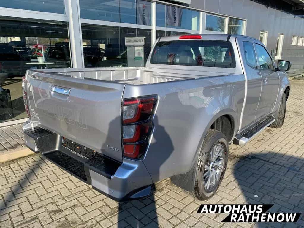 Isuzu D-Max Space Cab Allrad LSE Automatik Leder digit null-photo-4