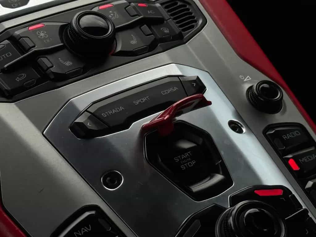 Lamborghini Aventador LP 700-4 Roadster*LIFT*SPORT EXHAUST* 07/2014-photo-44