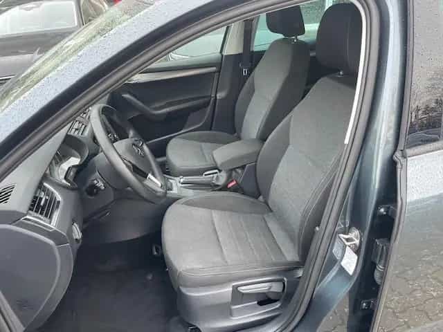 Skoda Octavia 1.5 TSI Kombi Soleil Navi RFK 6-Gang 12/2019-photo-10