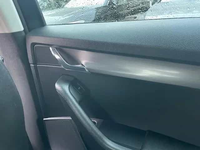 Skoda Octavia 1.5 TSI Kombi Soleil Navi RFK 6-Gang 12/2019-photo-28