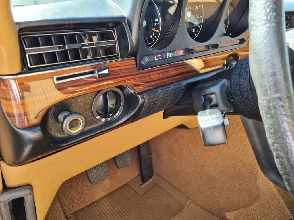 Mercedes-Benz S 280 280 S 1. FAMILIEN-HAND ORIGINAL KILOMETER 05/1975-photo-37