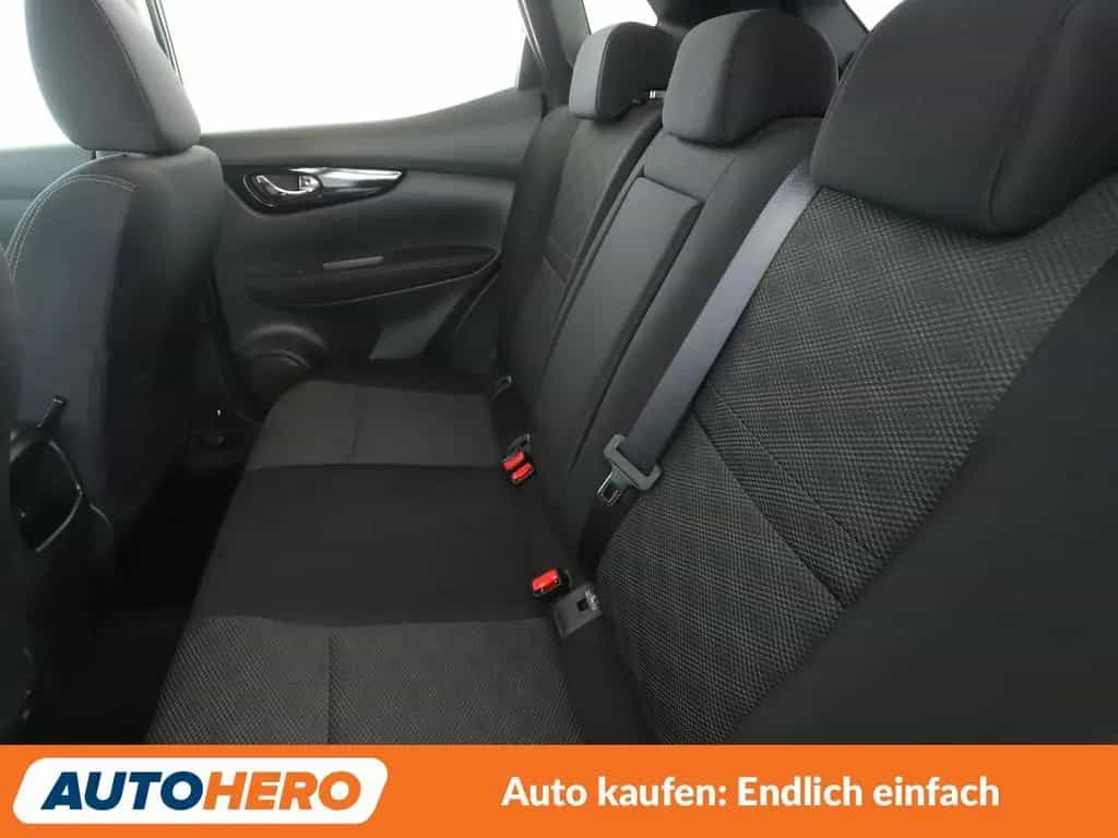 Nissan Qashqai 1.2 N-Connecta Aut*NAVI*TEMPO*360°CAM* 10/2016-photo-8