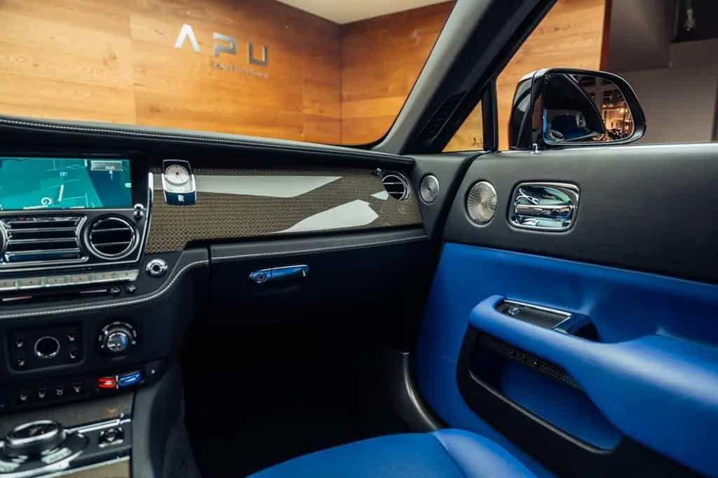 Rolls-Royce Wraith Black Badge Facelift 01/2017-photo-9