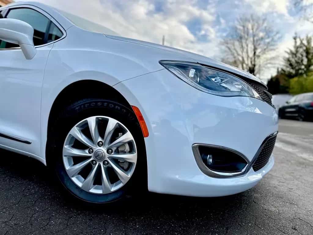 Chrysler Pacifica 3.6 V6*LEDER*PDC*KAMERA*LED*AHK*7SITZER*GARANTIE 12/2019-photo-13