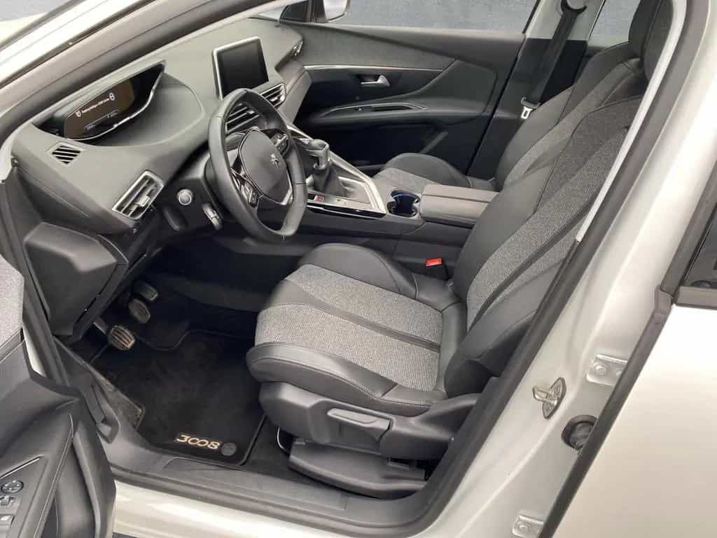 Peugeot 3008 Allure 1.2 PureTech 130 EU6d *Voll Leder*Na 10/2020-photo-11