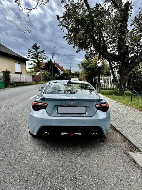 Toyota GT86 / Automatic / OEM Audio+ /  Extras 11/2014-photo-3