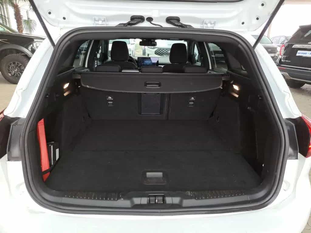 Ford Focus Turnier 1.0 EcoBoost Hybrid Aut. ST-LINE X 12/2023-photo-6