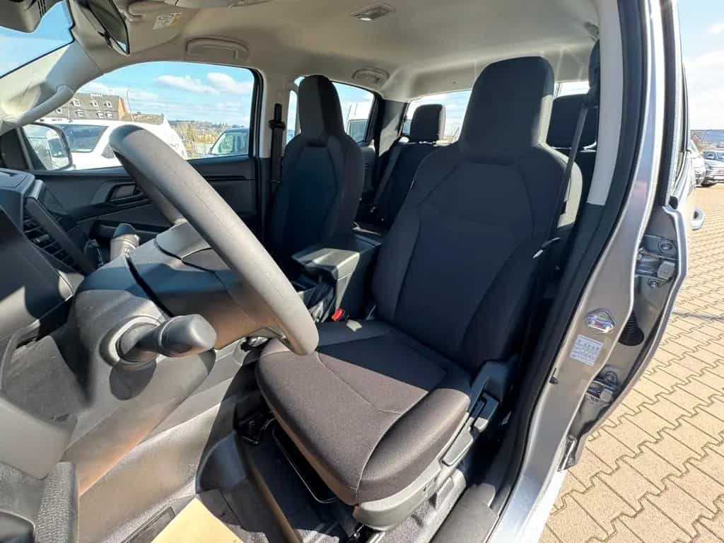 Isuzu D-Max 4x4 L A/T Double Cab null-photo-11