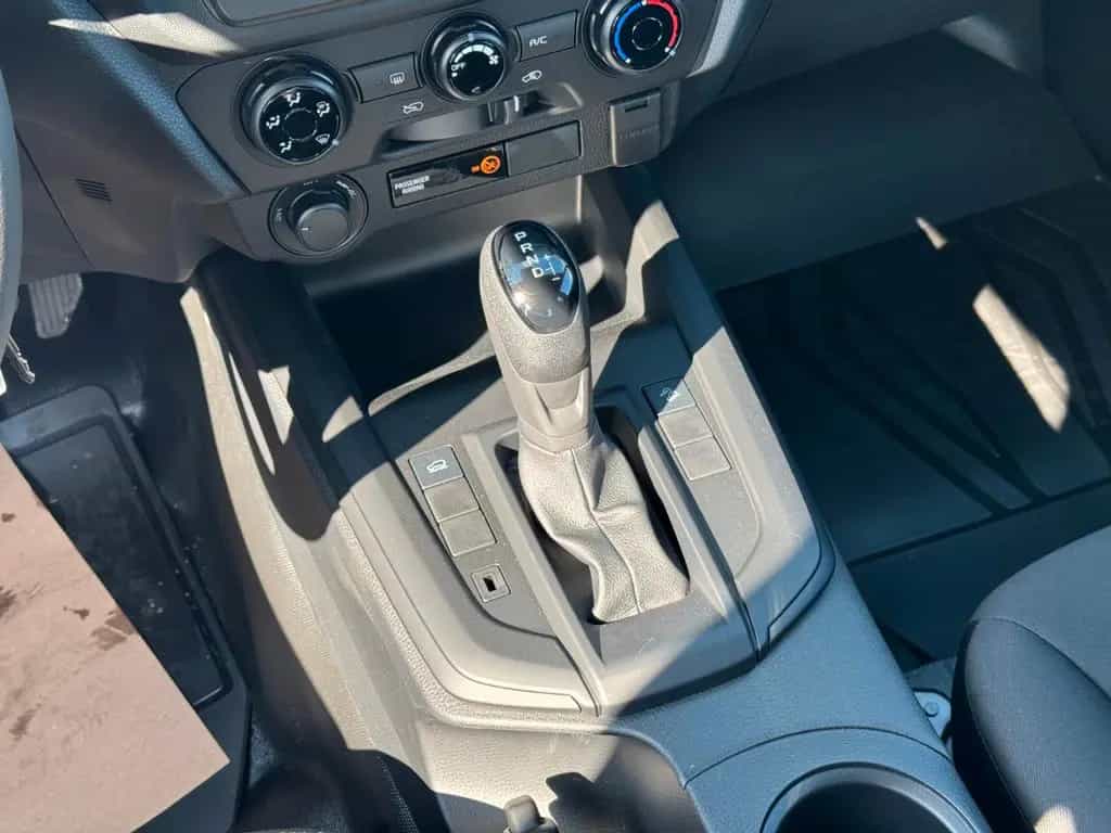 Isuzu D-Max 4x4 L A/T Double Cab null-photo-15