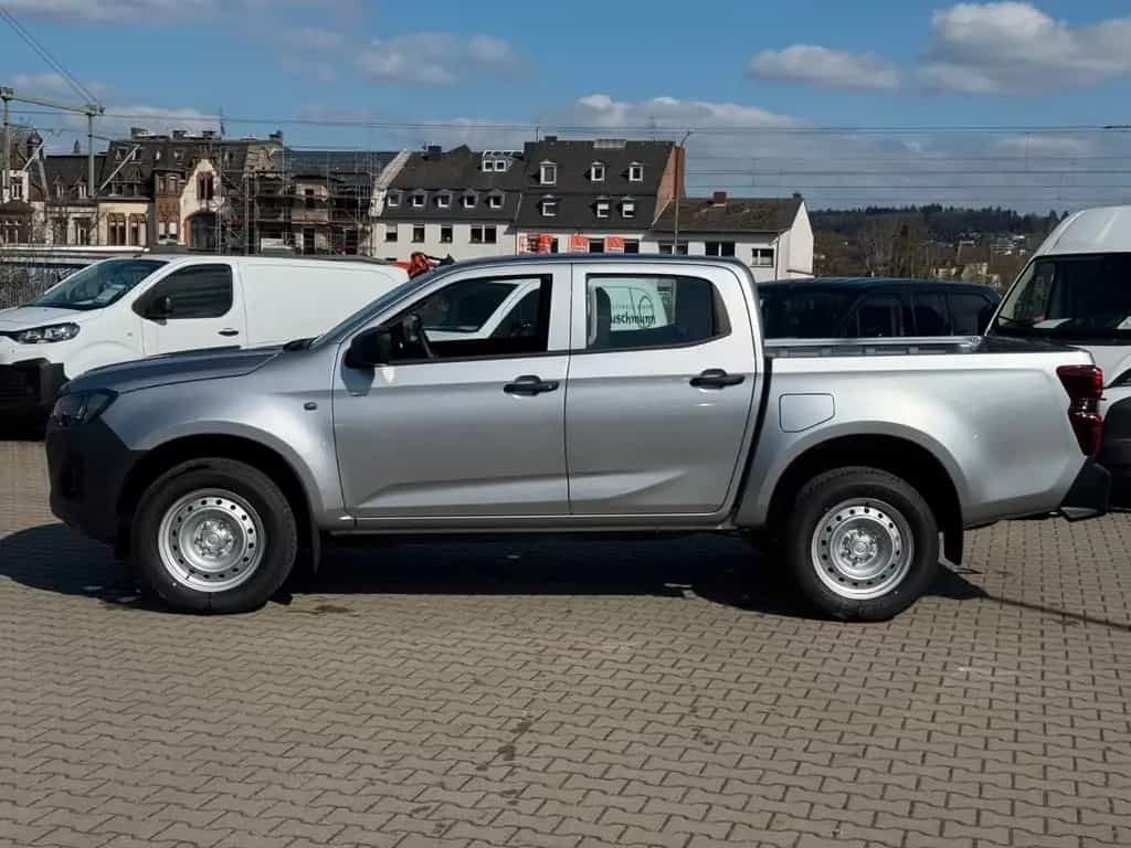 Isuzu D-Max 4x4 L A/T Double Cab null-photo-2