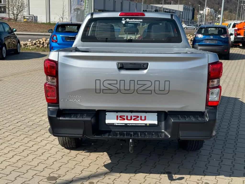 Isuzu D-Max 4x4 L A/T Double Cab null-photo-4