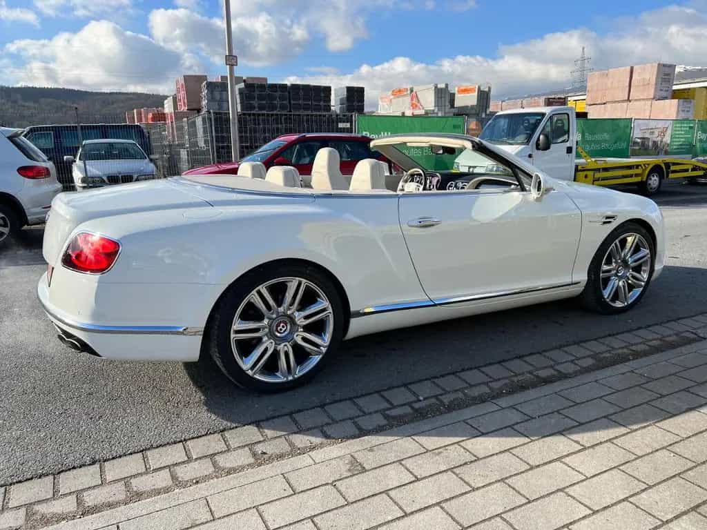 Bentley Continental GTC V8*MULLINER*FACELIFT*SHZ*SITZBEL 11/2016-photo-25