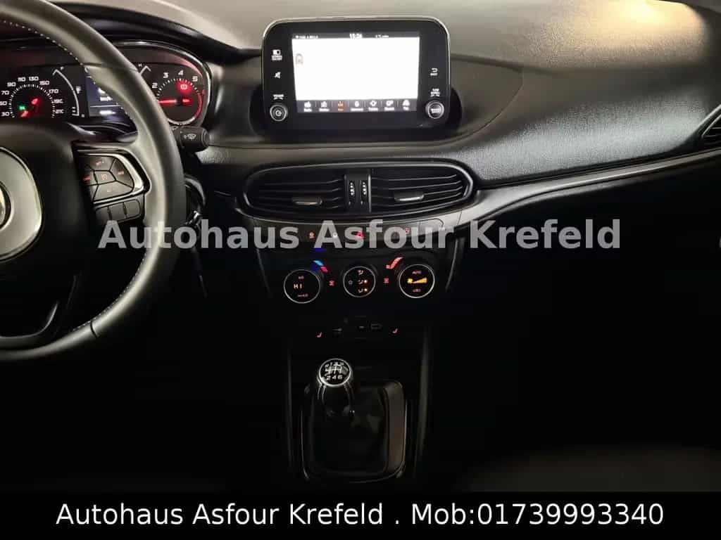Fiat Tipo T-Jet  Sport *Navi* Kamera *LED*Xenon*SHZ 12/2020-photo-10