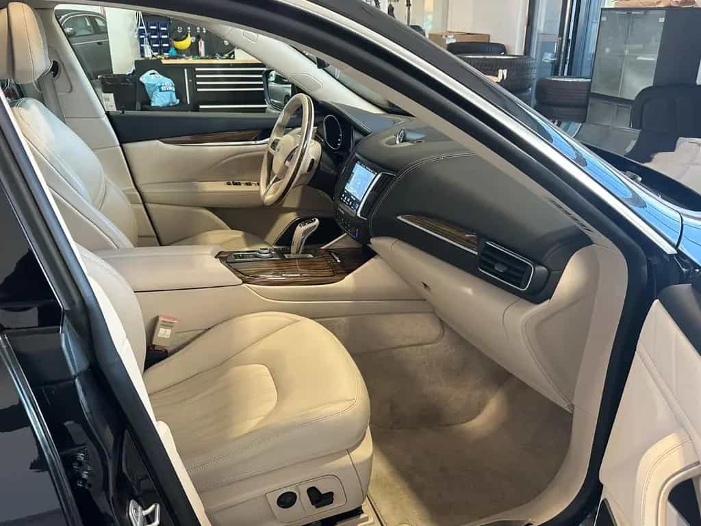 Maserati Levante S GranLusso SQ4 MEGA VOLL Facelift 4x4 08/2018-photo-15