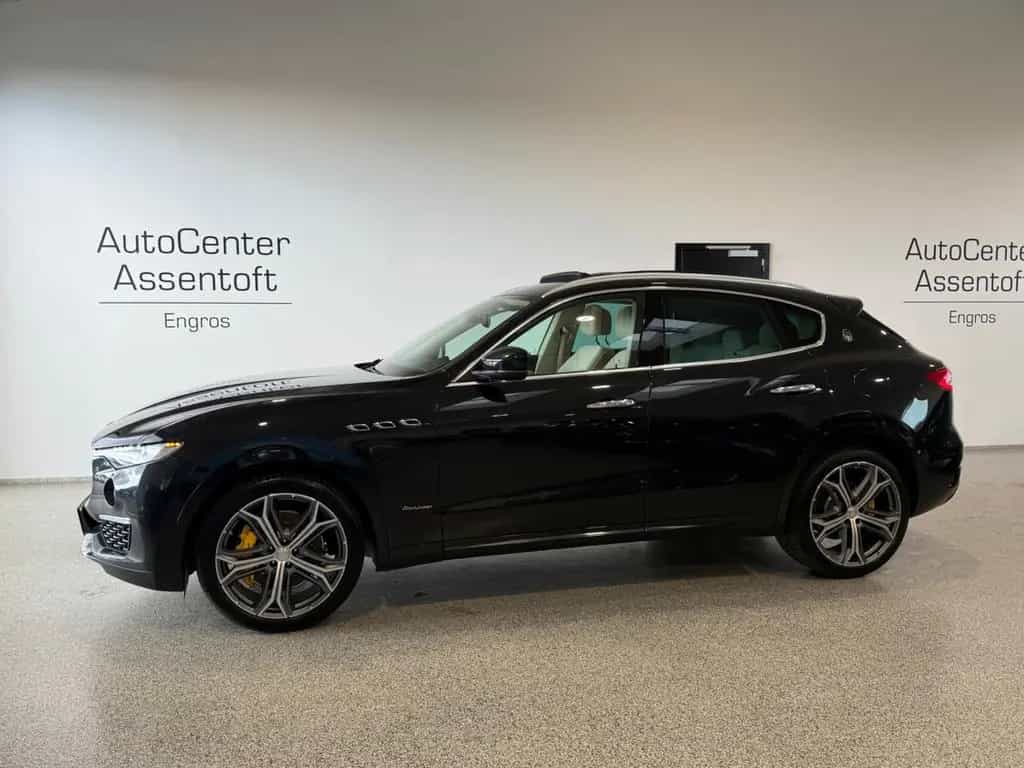 Maserati Levante S GranLusso SQ4 MEGA VOLL Facelift 4x4 08/2018-photo-2
