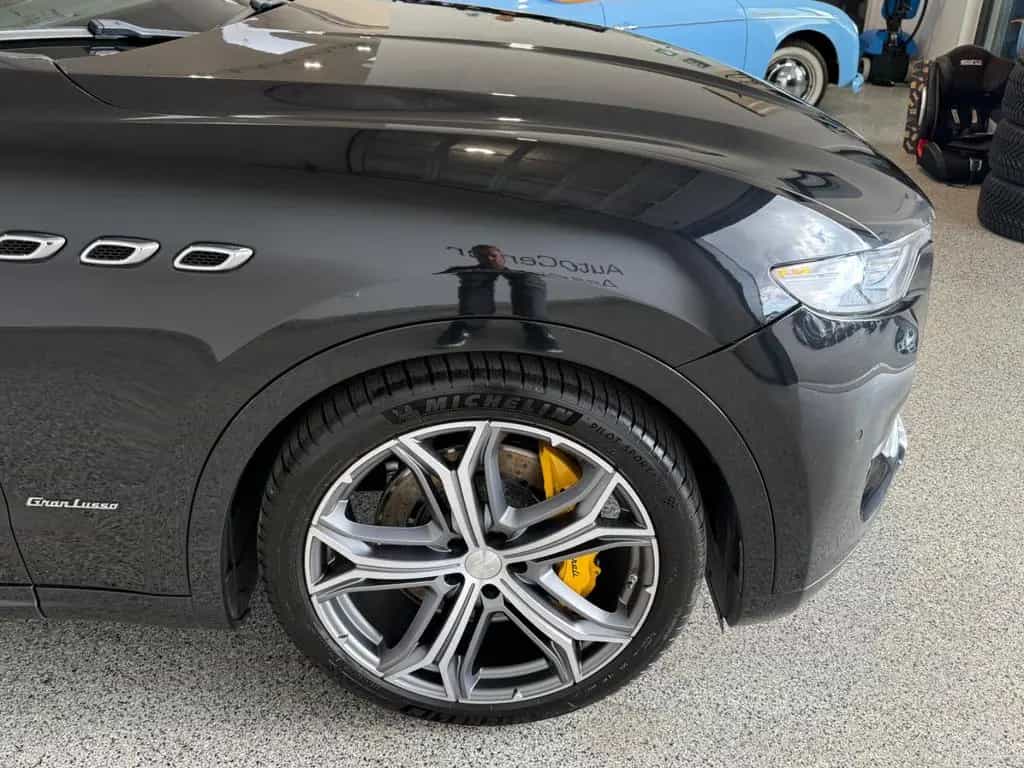 Maserati Levante S GranLusso SQ4 MEGA VOLL Facelift 4x4 08/2018-photo-23