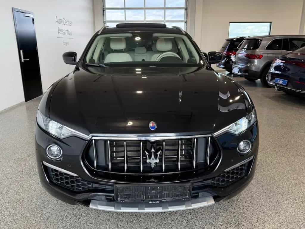 Maserati Levante S GranLusso SQ4 MEGA VOLL Facelift 4x4 08/2018-photo-8