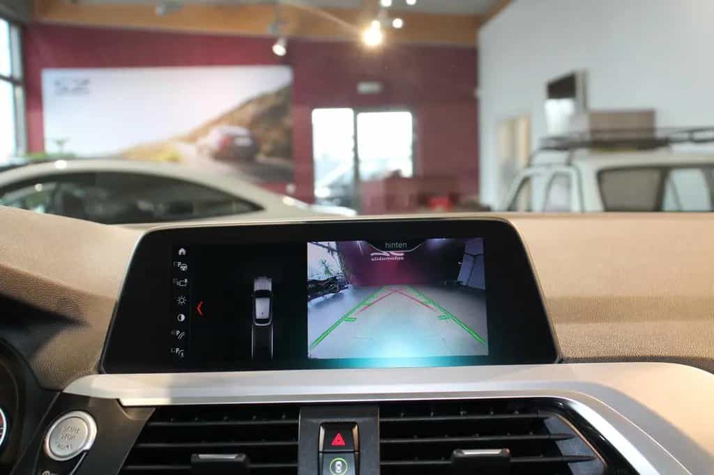 BMW X4 xDrive 20 i  xLine 2.Hand ACC Leder Navi AHK 02/2020-photo-11