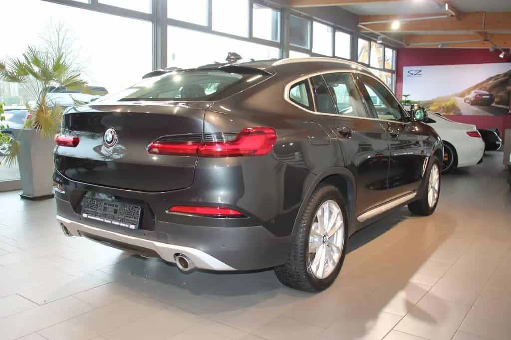 BMW X4 xDrive 20 i  xLine 2.Hand ACC Leder Navi AHK 02/2020-photo-5