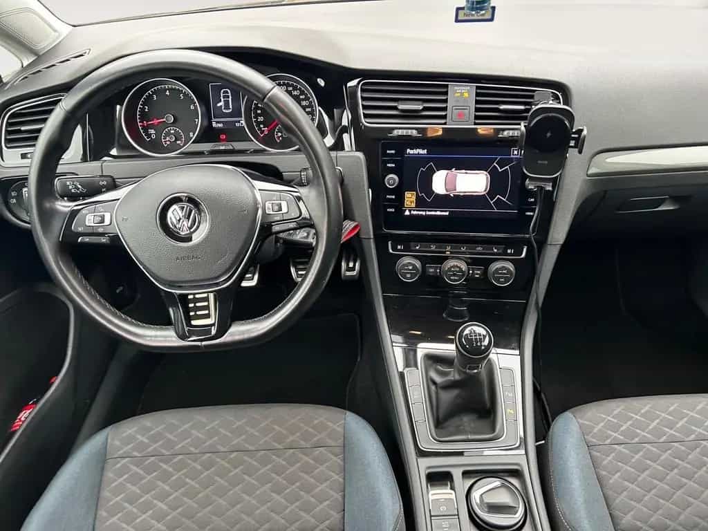 Volkswagen Golf 01/2020-photo-10