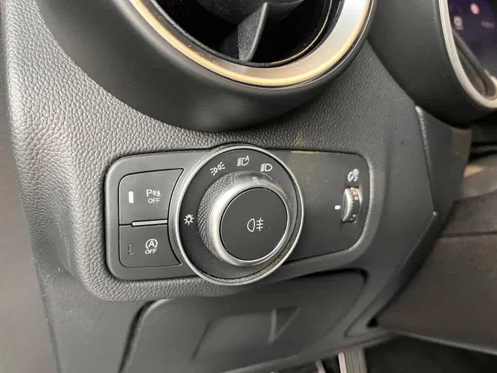Alfa Romeo Stelvio Veloce Q4 ACC NAVI LEDER AHK 12/2020-photo-12