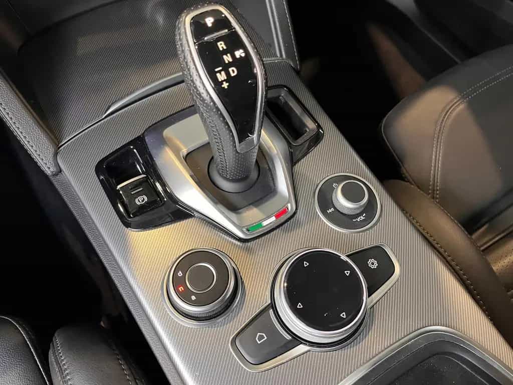 Alfa Romeo Stelvio Veloce Q4 ACC NAVI LEDER AHK 12/2020-photo-19