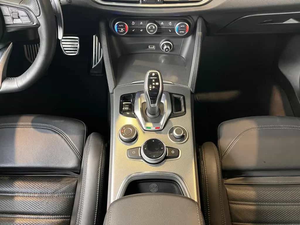 Alfa Romeo Stelvio Veloce Q4 ACC NAVI LEDER AHK 12/2020-photo-20