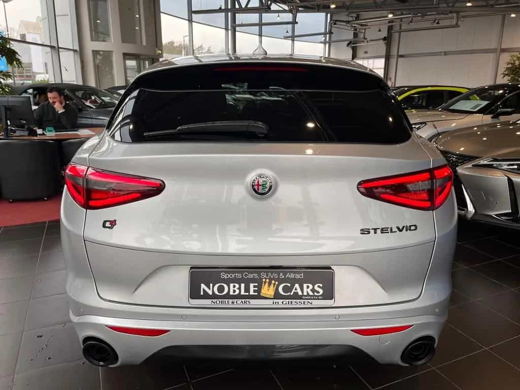 Alfa Romeo Stelvio Veloce Q4 ACC NAVI LEDER AHK 12/2020-photo-5