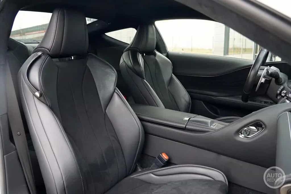 Lexus LC 500h Superturismo 08/2017-photo-18