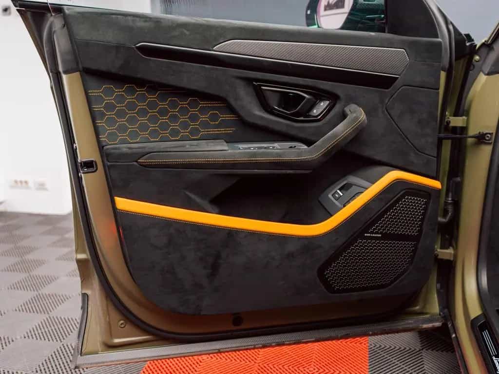Lamborghini Urus 4.0 V8 Performante 02/2025-photo-14