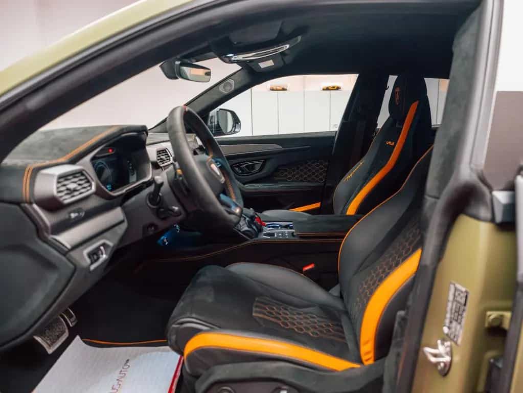 Lamborghini Urus 4.0 V8 Performante 02/2025-photo-17