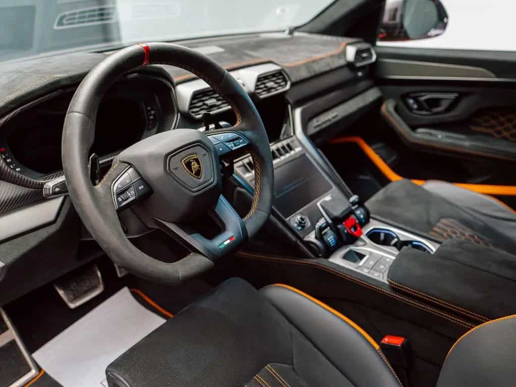 Lamborghini Urus 4.0 V8 Performante 02/2025-photo-19