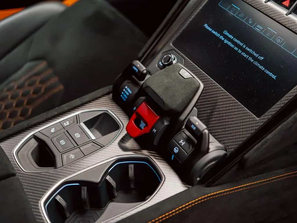 Lamborghini Urus 4.0 V8 Performante 02/2025-photo-28