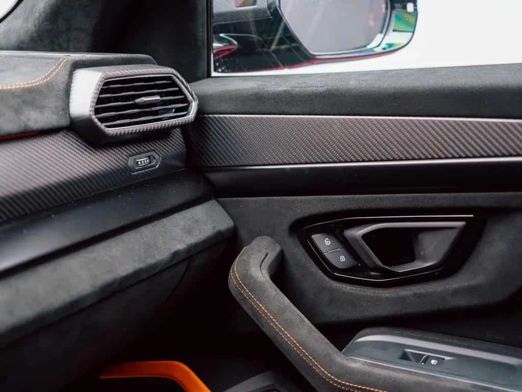 Lamborghini Urus 4.0 V8 Performante 02/2025-photo-34