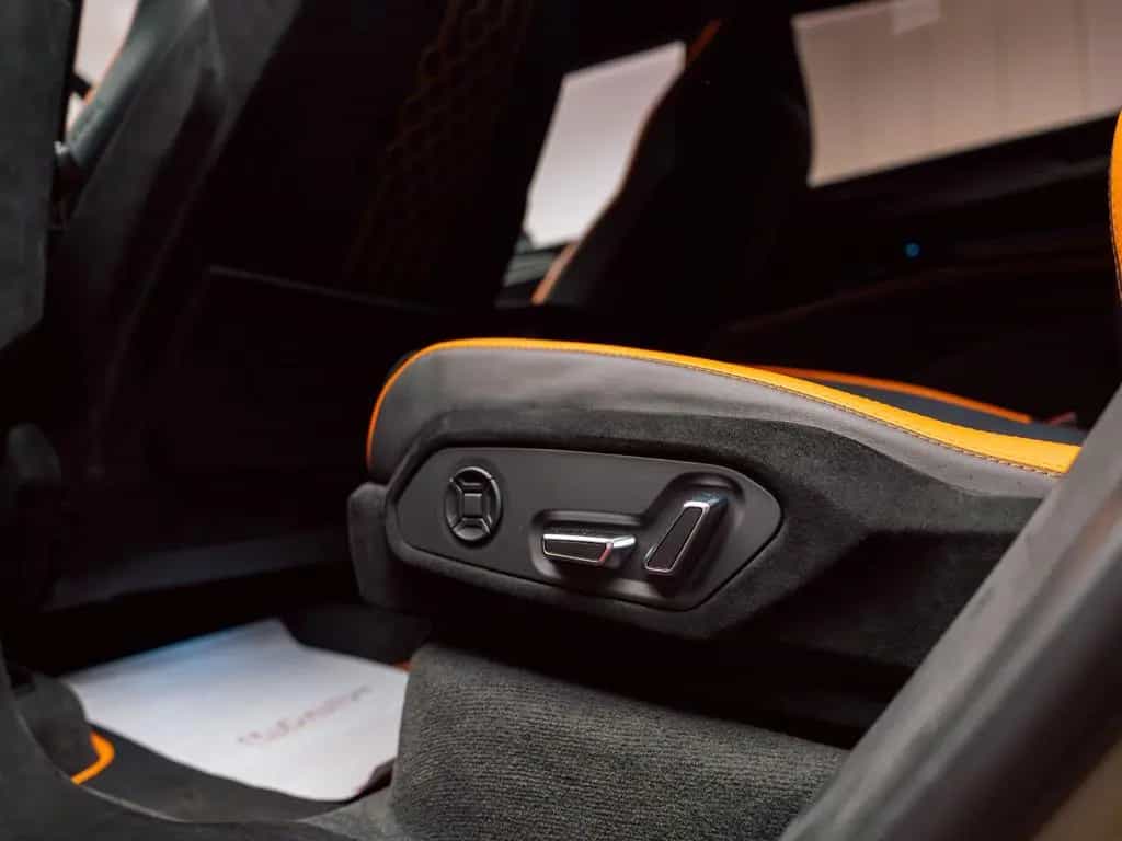 Lamborghini Urus 4.0 V8 Performante 02/2025-photo-37