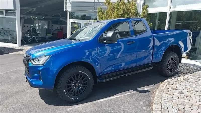 Isuzu D-Max Space Cap  LSE Wohnkabinenfertig 12/2024-photo-1