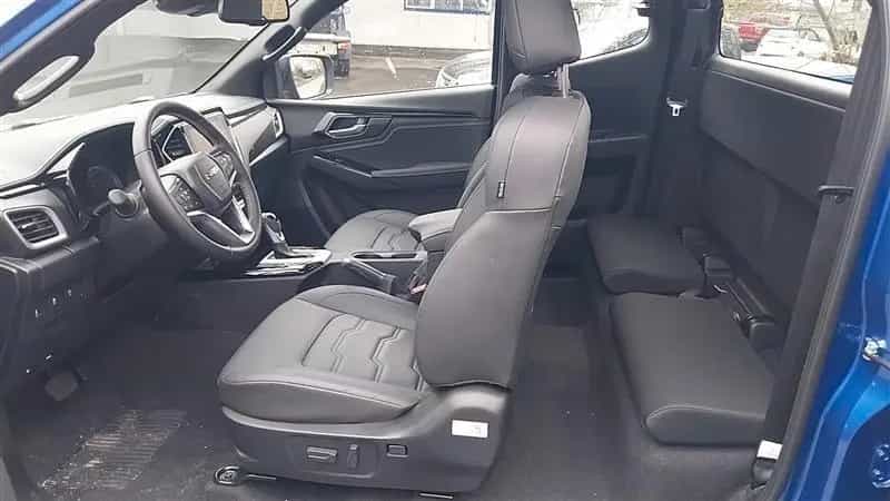 Isuzu D-Max Space Cap  LSE Wohnkabinenfertig 12/2024-photo-5