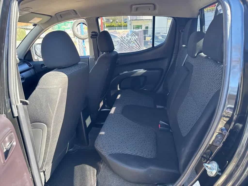 Mitsubishi L200 Diamant Edition Doppelkabine 4WD 02/2015-photo-4
