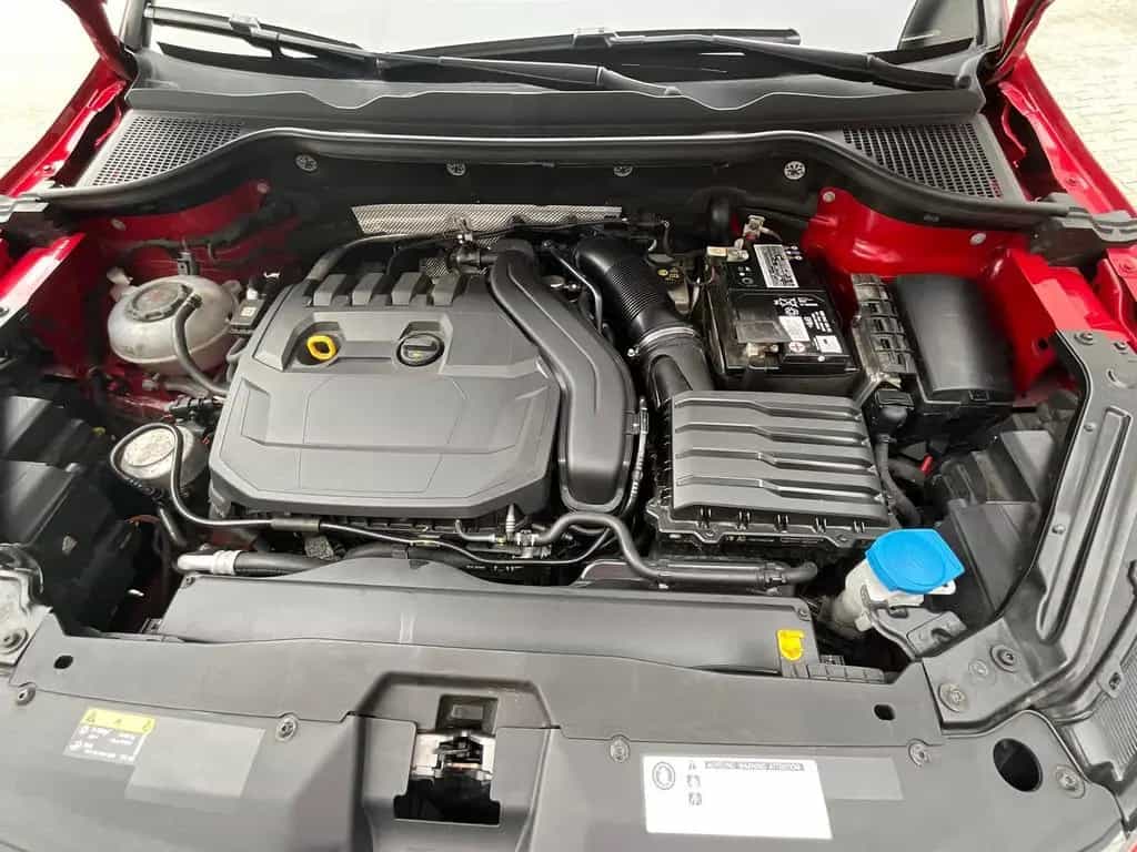 Skoda Karoq Sportline 1.5 TSi-DSG-Automatic 150 PS LED 09/2020-photo-29