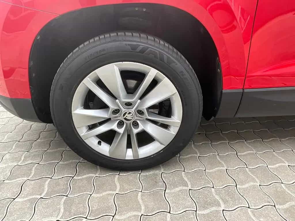 Skoda Karoq Sportline 1.5 TSi-DSG-Automatic 150 PS LED 09/2020-photo-8
