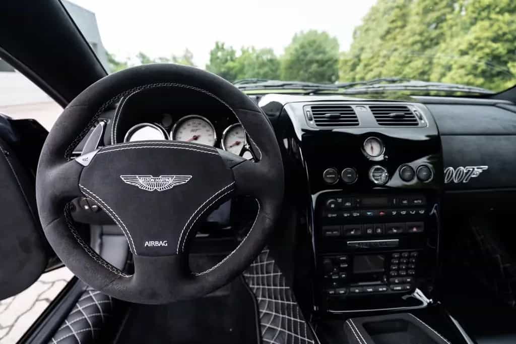 Aston Martin Vanquish V12 Vanquish MANSORY 23K km/2+2/Full AM history 09/2004-photo-12