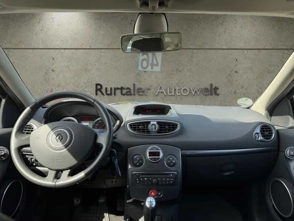 Renault Clio Grandtour Luxe *KLIMA*BLUET.*MULITLENK.*TÜV 01/2010-photo-11