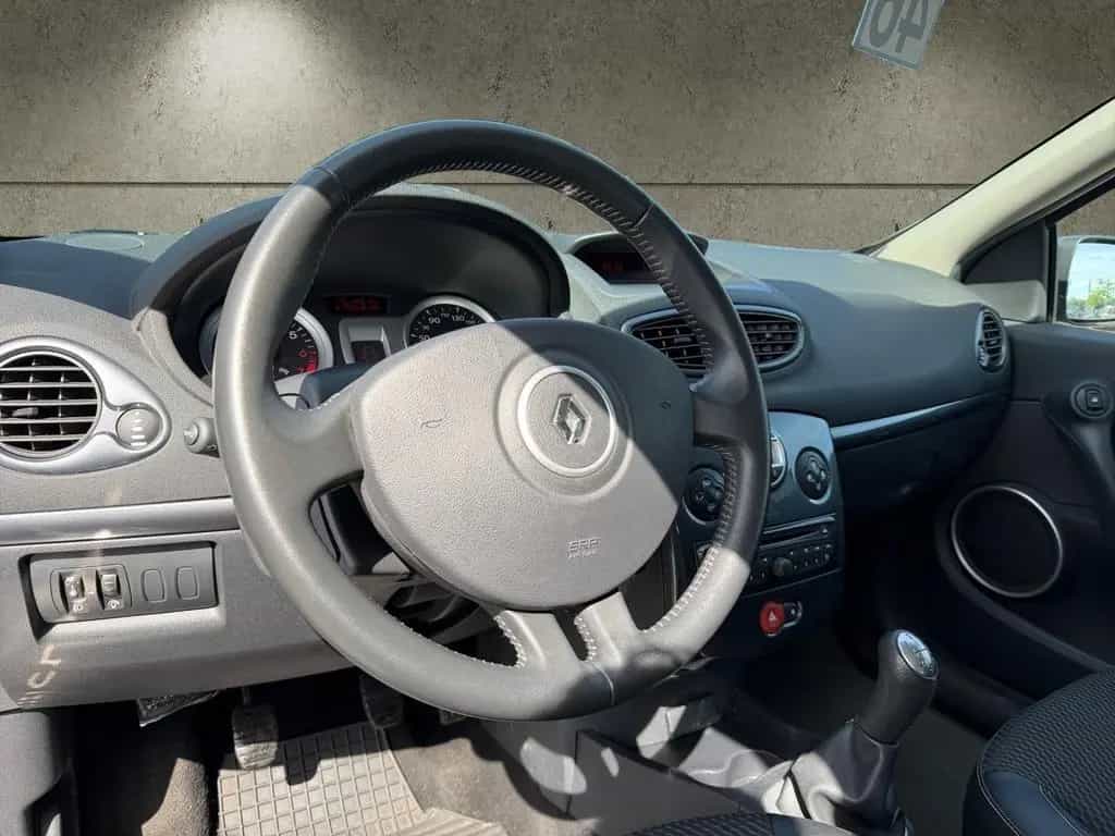 Renault Clio Grandtour Luxe *KLIMA*BLUET.*MULITLENK.*TÜV 01/2010-photo-9