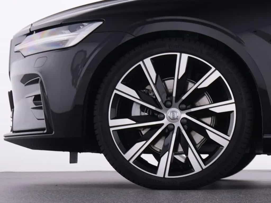 Volvo S60 B4 Plus Dark +PANO+20'+STANDHZ+360°+FAHRASS 08/2024-photo-18