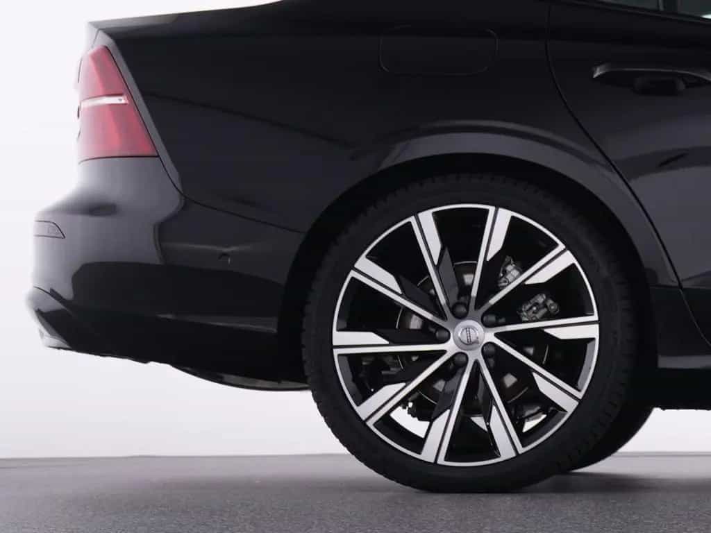 Volvo S60 B4 Plus Dark +PANO+20'+STANDHZ+360°+FAHRASS 08/2024-photo-21