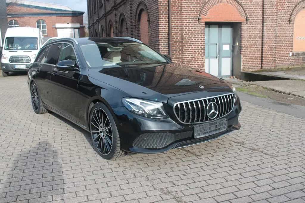 Mercedes-Benz E-Class 200 4Matic T Avantg.*9G Aut.*neue 20"LM*SD*LED 10/2018-photo-0
