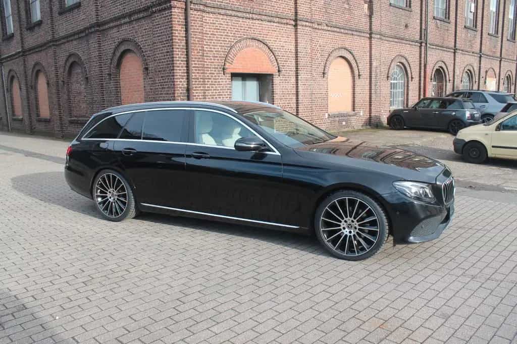 Mercedes-Benz E-Class 200 4Matic T Avantg.*9G Aut.*neue 20"LM*SD*LED 10/2018-photo-5